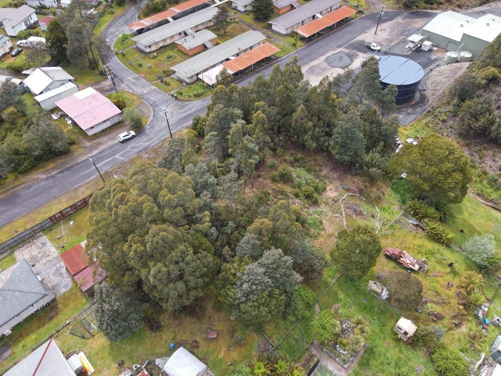 20 Karlson Street, ROSEBERY, TAS 7470, Rosebery - Thumbnail 6