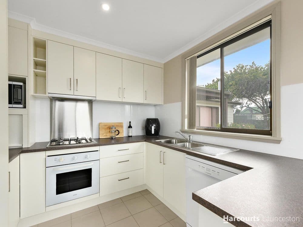 8 Renfern Street, WAVERLEY, TAS 7250, Waverley - Thumbnail 2
