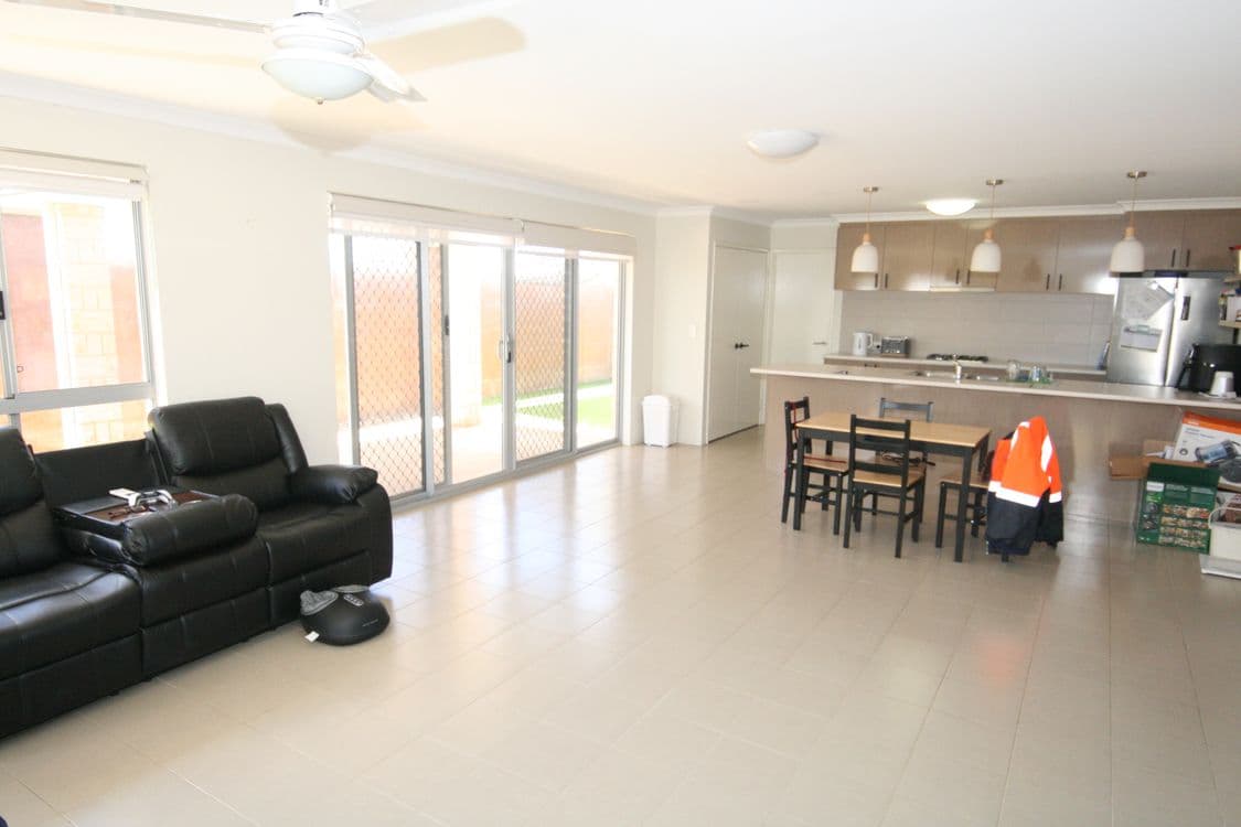 12 Marron Chase, BALDIVIS, WA 6171, Baldivis - Thumbnail 2