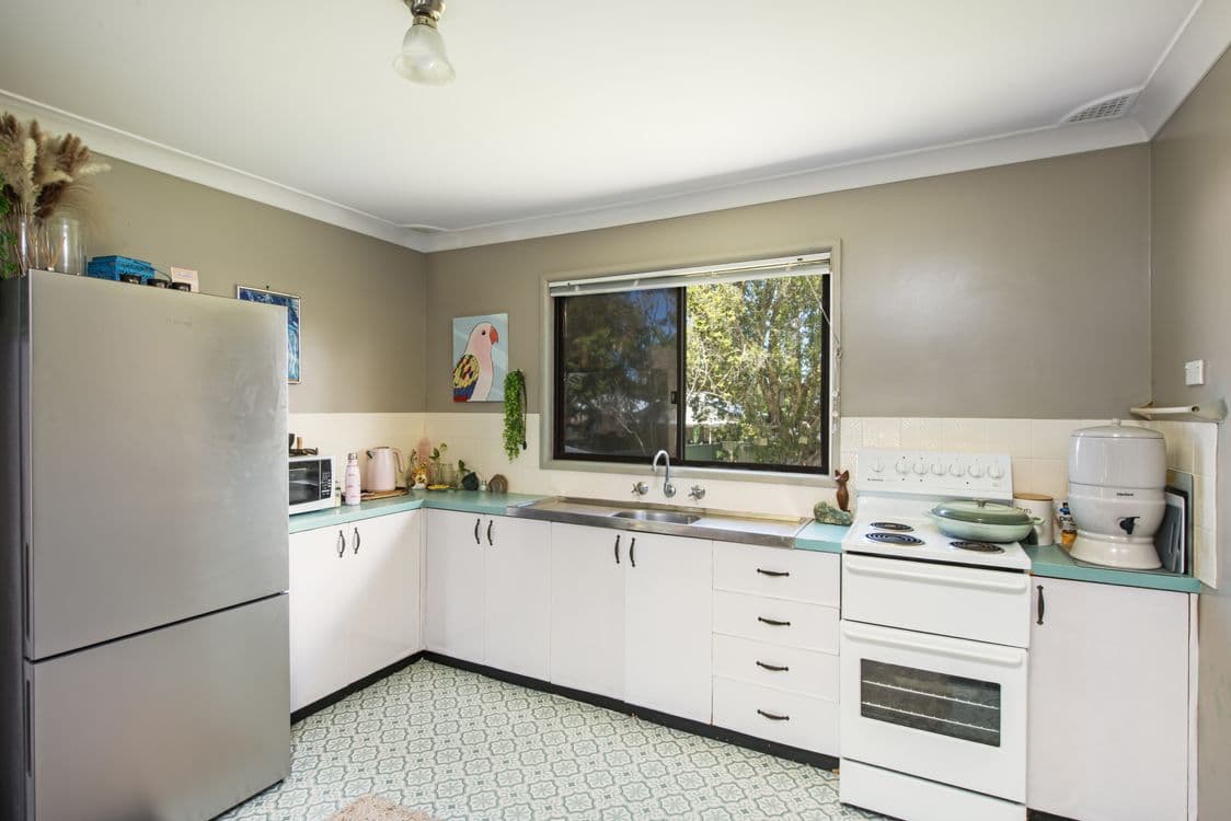 4 Merrendale Avenue, GOROKAN, NSW 2263, Gorokan - Thumbnail 7