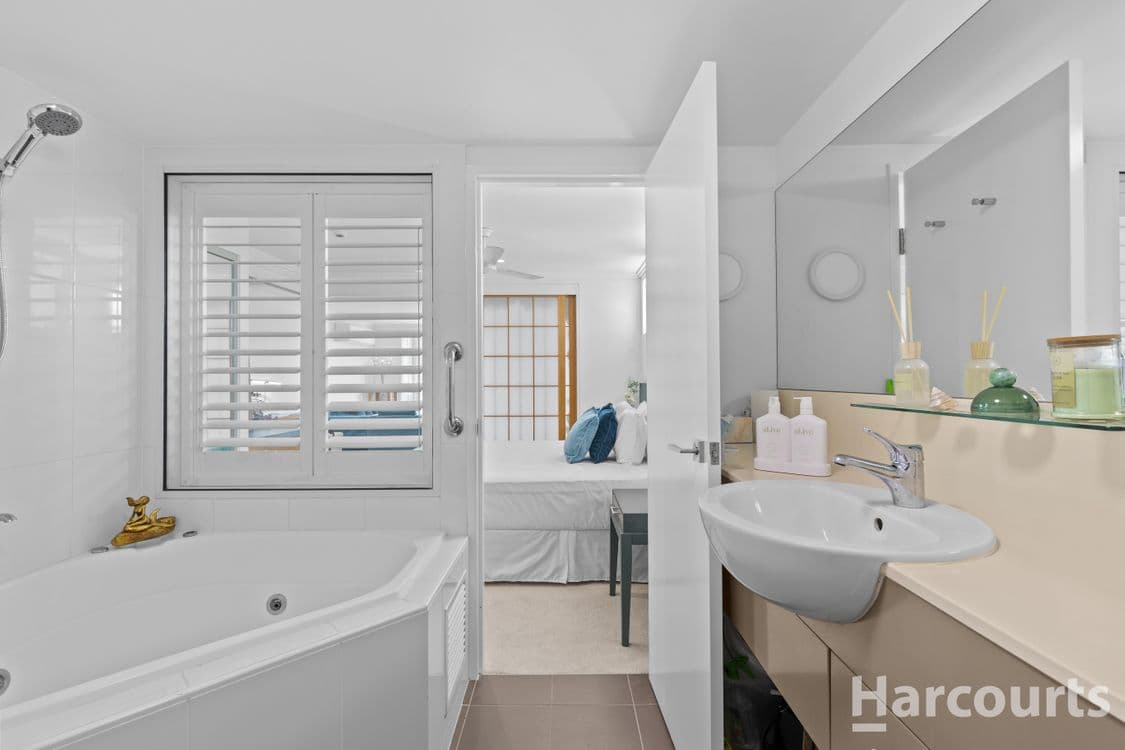 201/569 Esplanade, URANGAN, QLD 4655, Urangan - Thumbnail 7