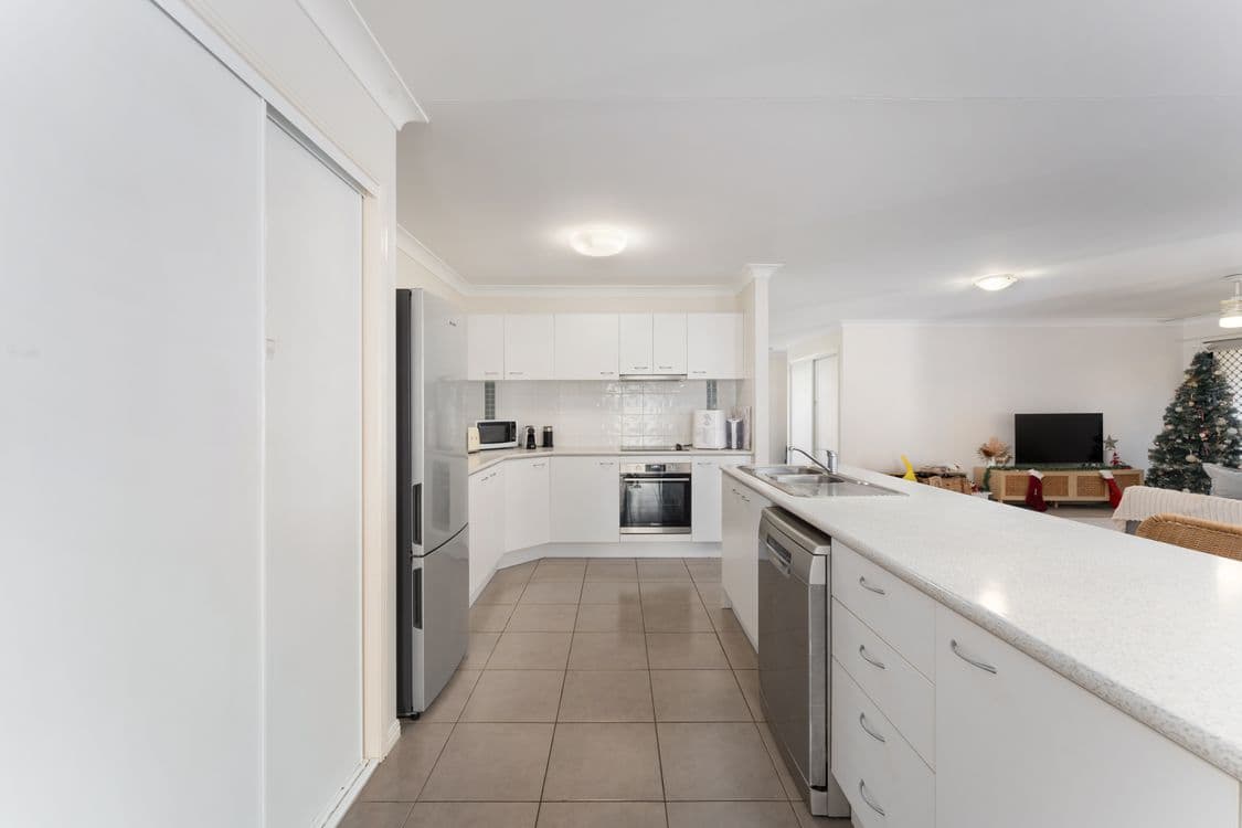 3 Tallis Street, WAKERLEY, QLD 4154, Wakerley - Thumbnail 3