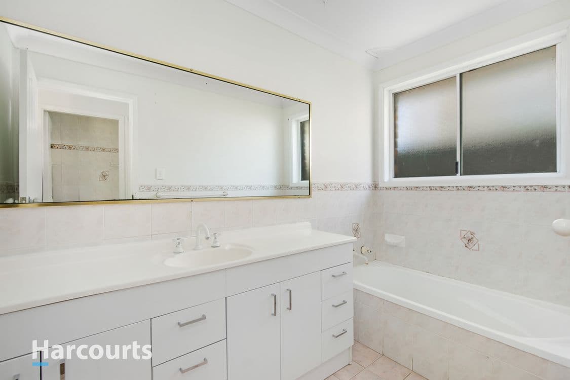 8 Hassett Place, ST CLAIR, NSW 2759, St Clair - Thumbnail 6