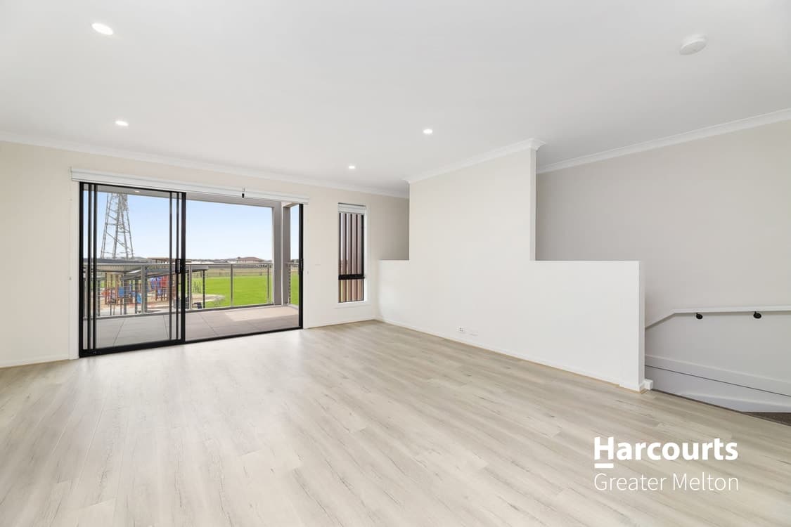 23 Sotterra Walk, FRASER RISE, VIC 3336, Fraser Rise - Thumbnail 4
