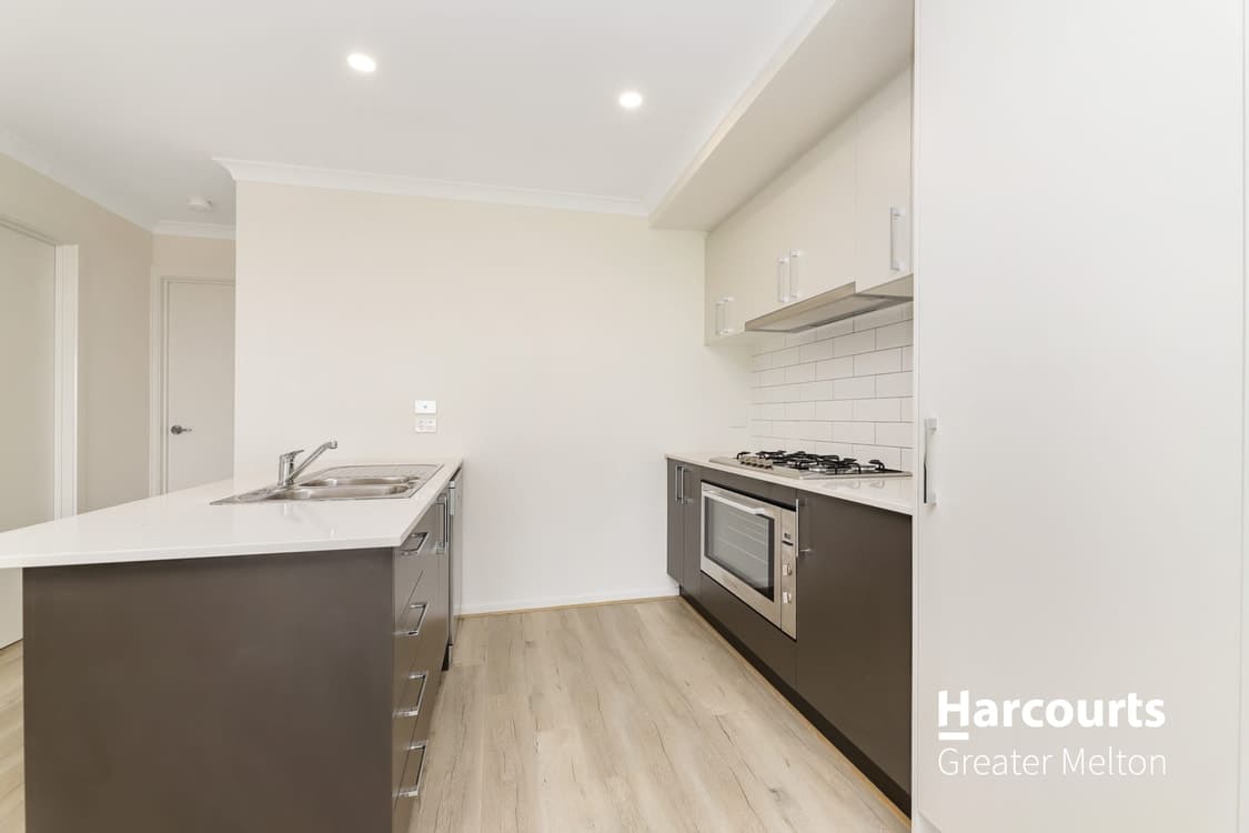 23 Sotterra Walk, FRASER RISE, VIC 3336, Fraser Rise - Thumbnail 5