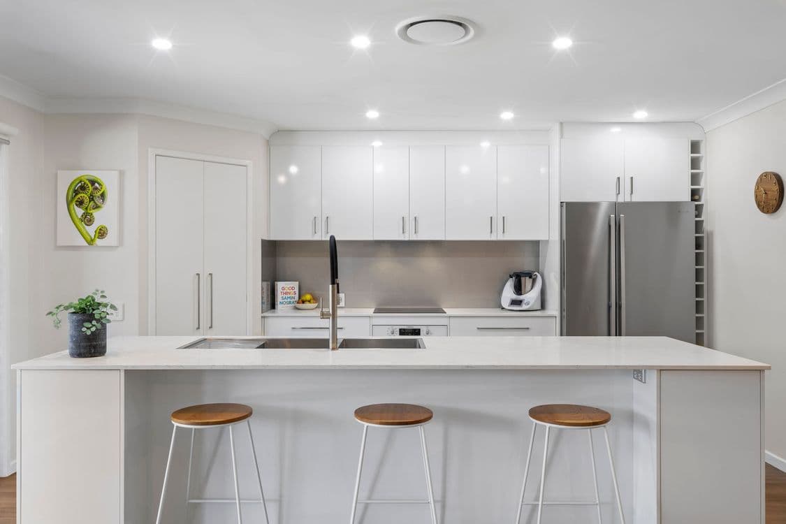 137 Kirralee Crescent, UPPER KEDRON, QLD 4055, Upper Kedron - Thumbnail 4