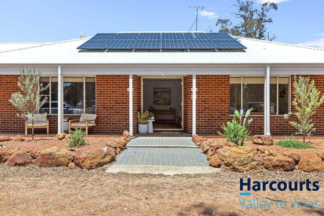 26 Guernsey Rise, LOWER CHITTERING, WA 6084, Lower Chittering - Thumbnail 3