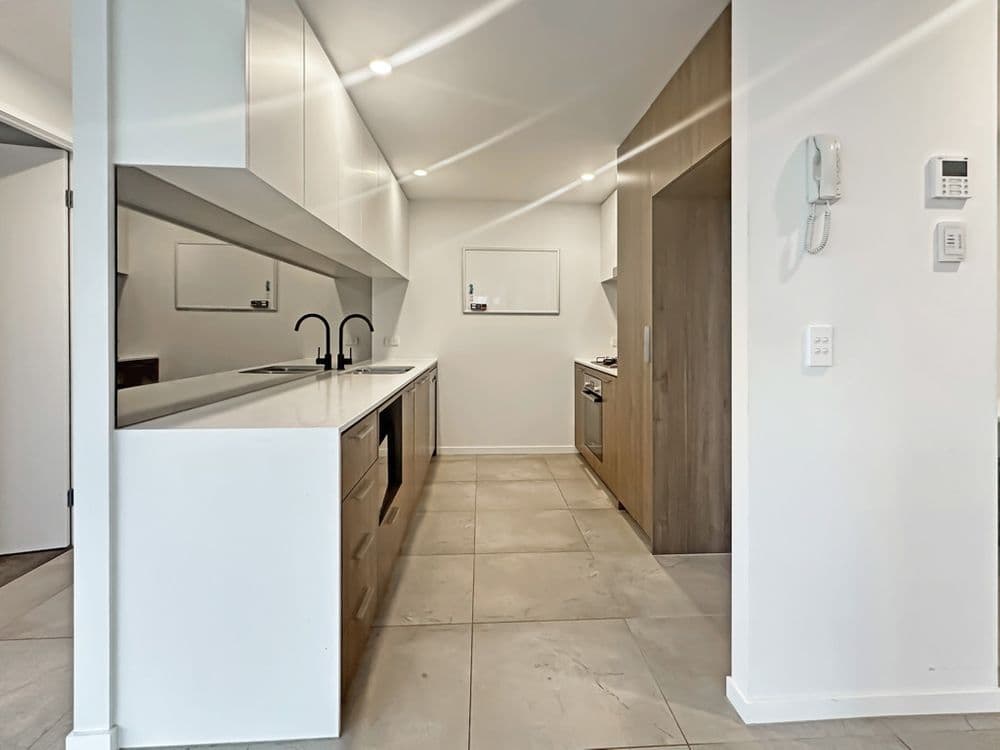1309/1 Grant Avenue, HOPE ISLAND, QLD 4212, Hope Island - Thumbnail 3