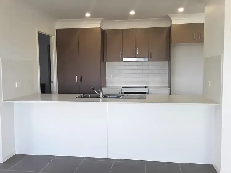 7 Lavinia Way, COOMERA, QLD 4209, Coomera - Thumbnail 2