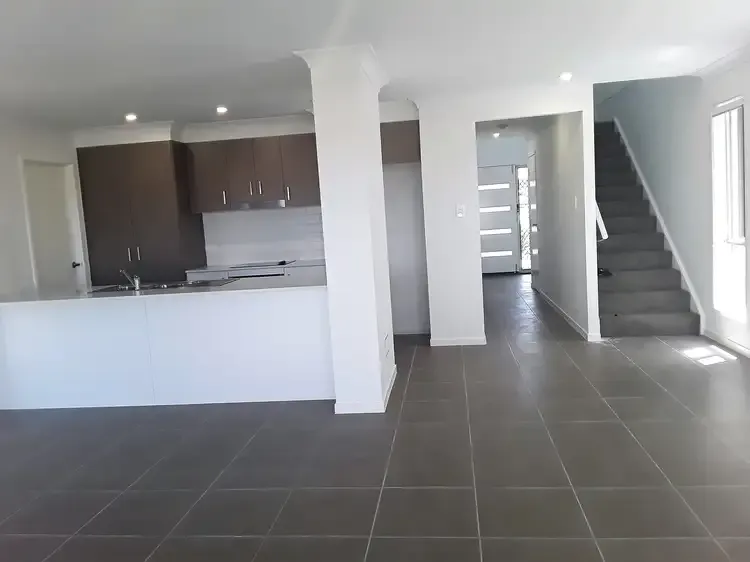 7 Lavinia Way, COOMERA, QLD 4209, Coomera - Thumbnail 3