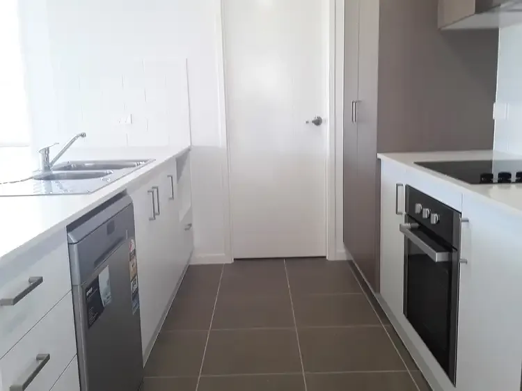7 Lavinia Way, COOMERA, QLD 4209, Coomera - Thumbnail 4