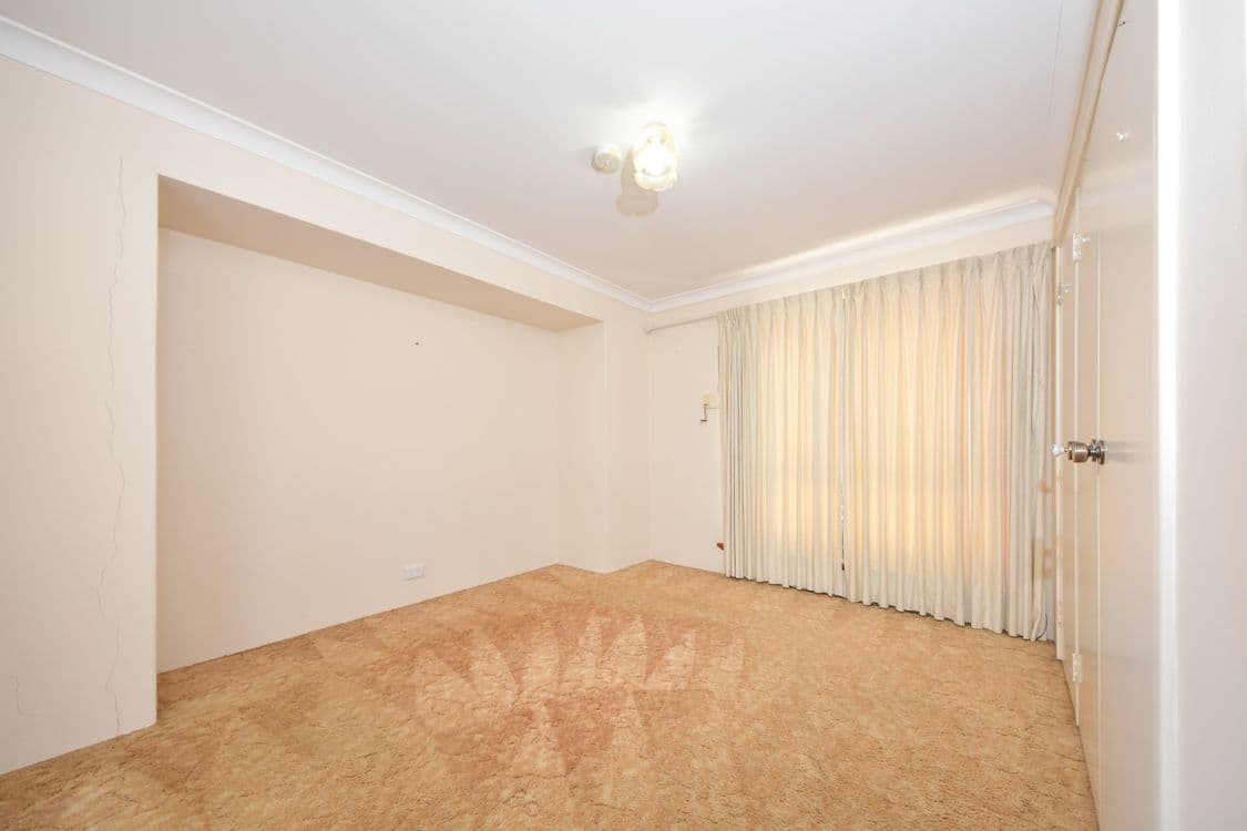 27 Okehampton Road, WARNBRO, WA 6169, Warnbro - Thumbnail 4