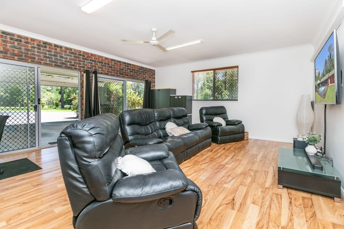 94 Maranoa Drive, LOGAN VILLAGE, QLD 4207, Logan Village - Thumbnail 7