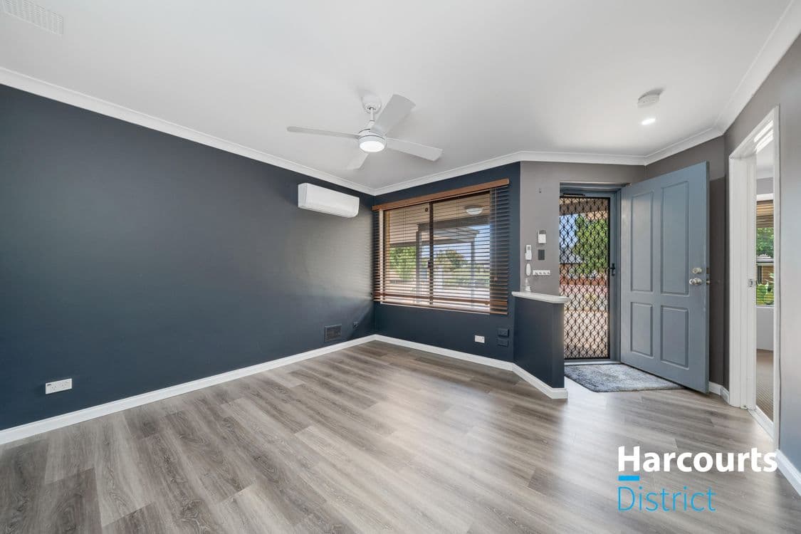 120 Larrawa Circle, ELLENBROOK, WA 6069, Ellenbrook - Thumbnail 5