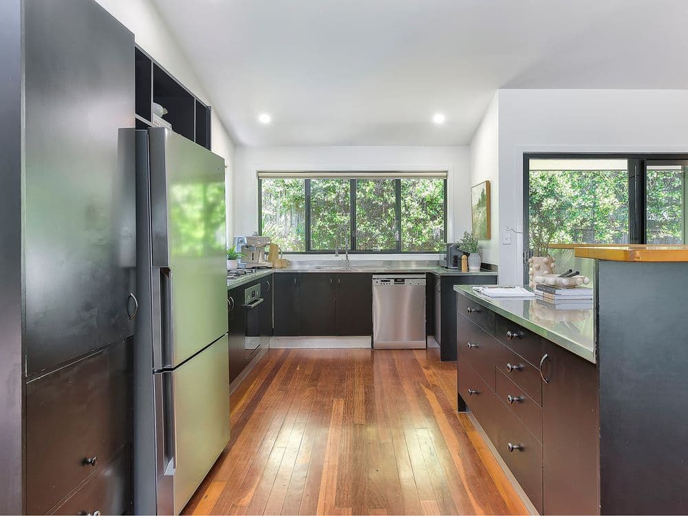 17 Davander Close, THE GAP, QLD 4061, The Gap - Thumbnail 4