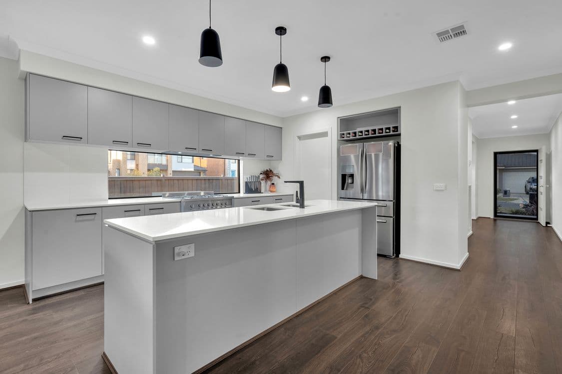 2 Vulpine Street, CLYDE, VIC 3978, Clyde - Thumbnail 2