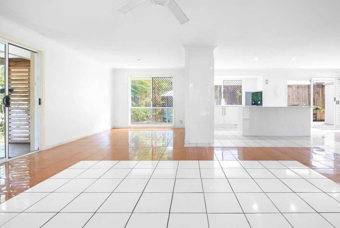 2/143 Cotlew Street, ASHMORE, QLD 4214, Ashmore - Thumbnail 2