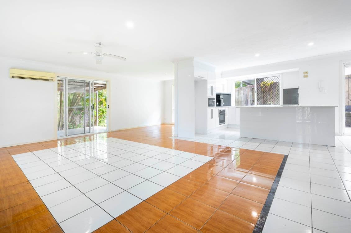 2/143 Cotlew Street, ASHMORE, QLD 4214, Ashmore - Thumbnail 3
