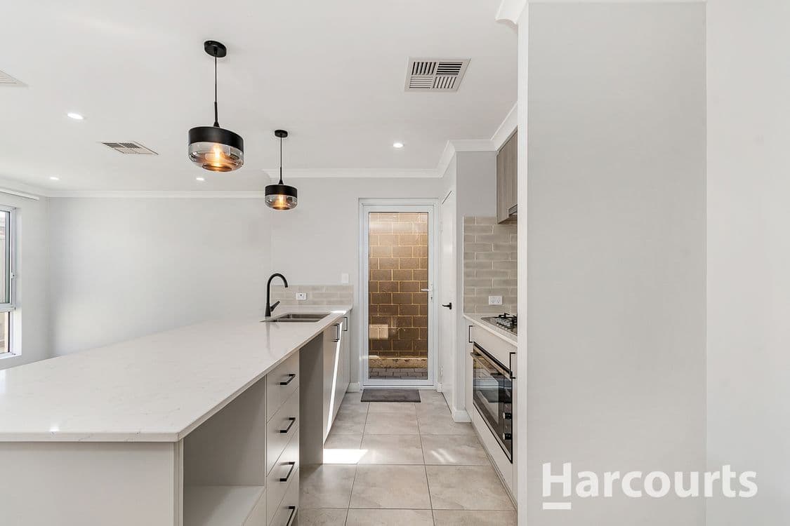 176 Graceful Boulevard, ALKIMOS, WA 6038, Alkimos - Thumbnail 7
