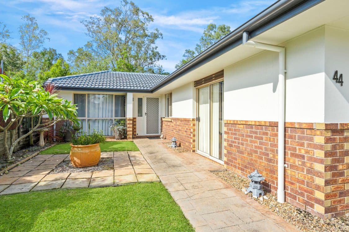 44 Kawana Crescent, CORNUBIA, QLD 4130, Cornubia - Thumbnail 2