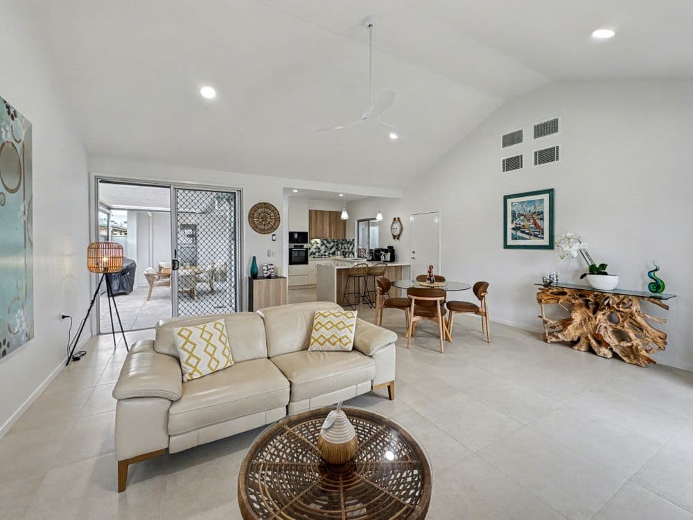 55/2 Grand Parade, KAWANA ISLAND, QLD 4575, Kawana Island - Thumbnail 5