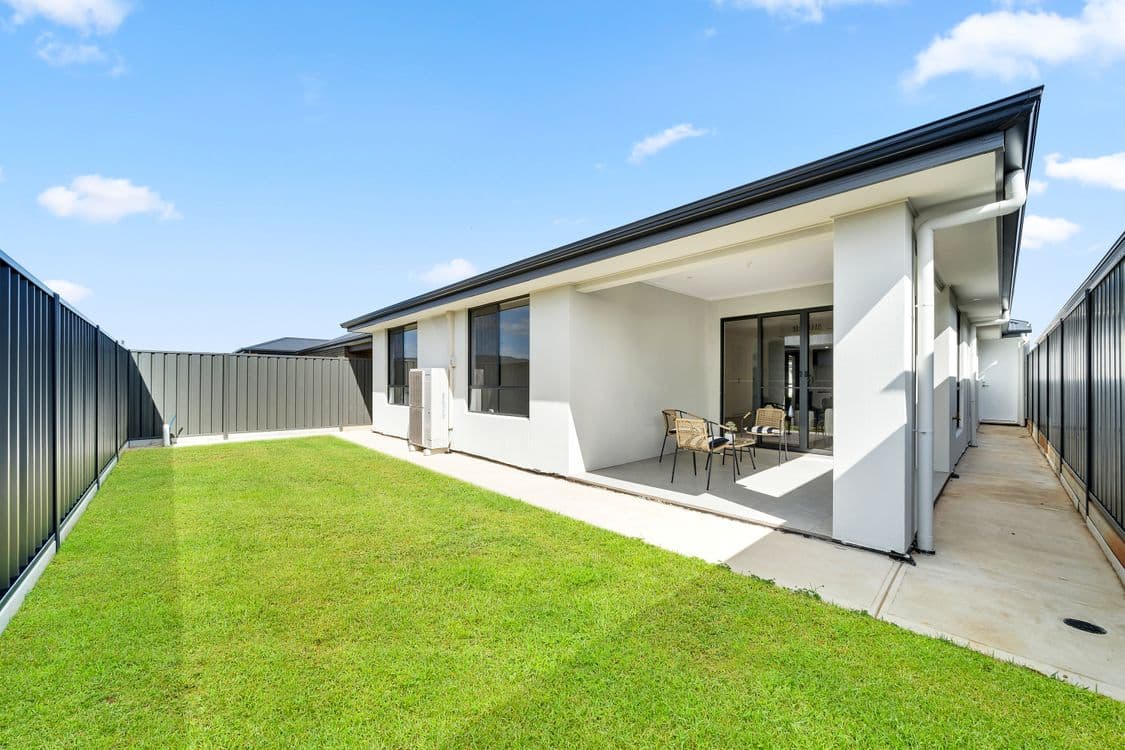 8 Elaroo Avenue, Salisbury North - Thumbnail 2