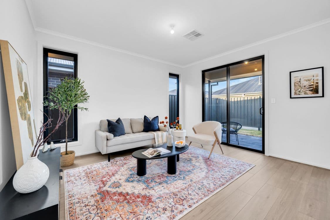 22 Verdale Crescent, MUNNO PARA DOWNS, SA 5115, Munno Para Downs - Thumbnail 3