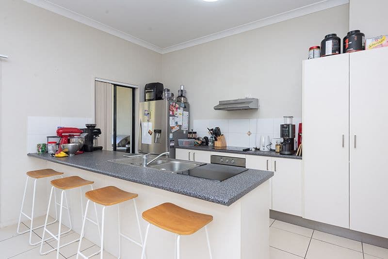 2/5 Maslin Chase, PACIFIC PINES, QLD 4211, Pacific Pines - Thumbnail 5