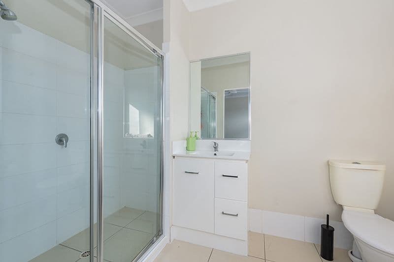 2/5 Maslin Chase, PACIFIC PINES, QLD 4211, Pacific Pines - Thumbnail 8