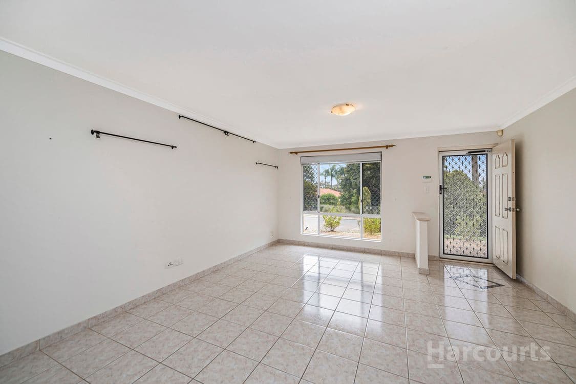 10 Lupin Court, HOCKING, WA 6065, Hocking - Thumbnail 5