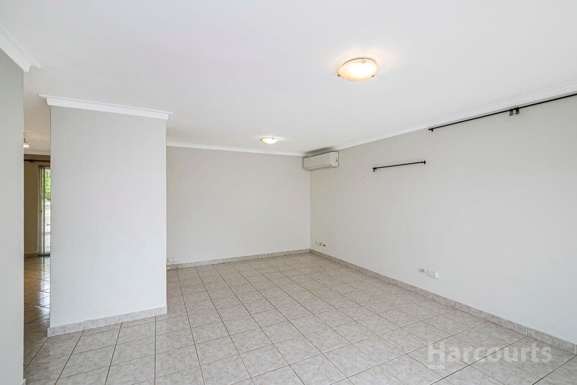 10 Lupin Court, HOCKING, WA 6065, Hocking - Thumbnail 7