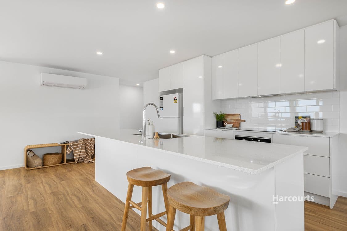 2/17 Griffin Place, SULPHUR CREEK, TAS 7316, Sulphur Creek - Thumbnail 2