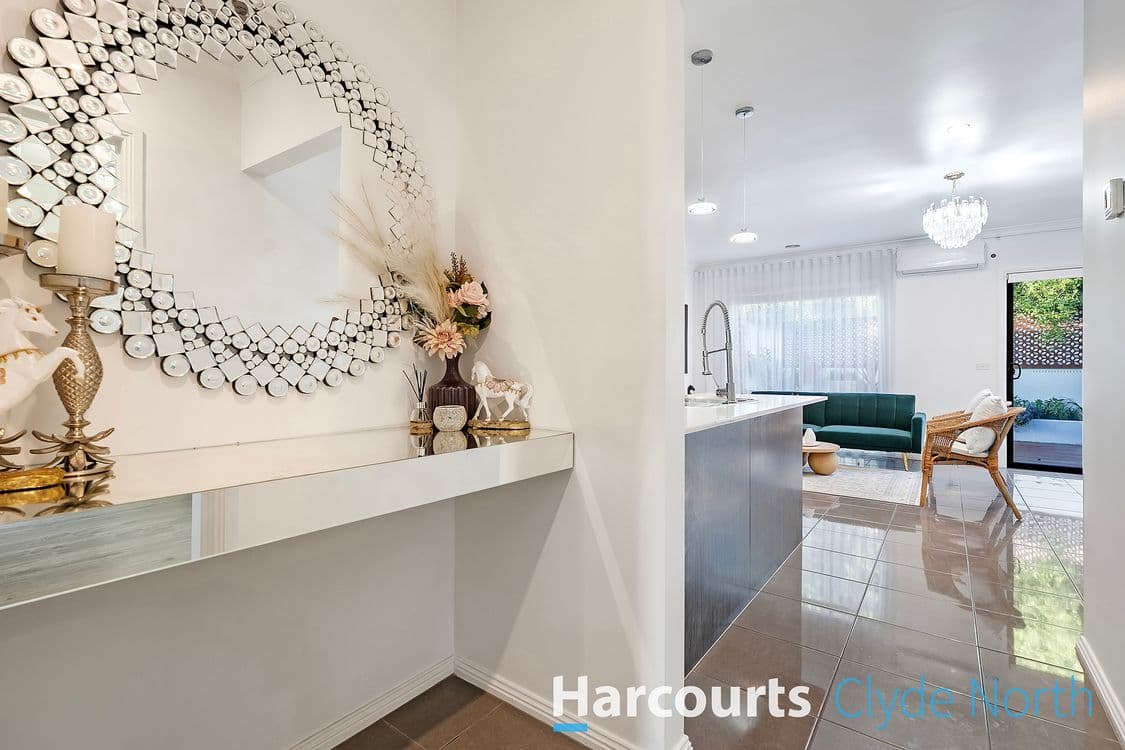 34 Wilkiea Crescent, CRANBOURNE NORTH, VIC 3977, Cranbourne North - Thumbnail 3