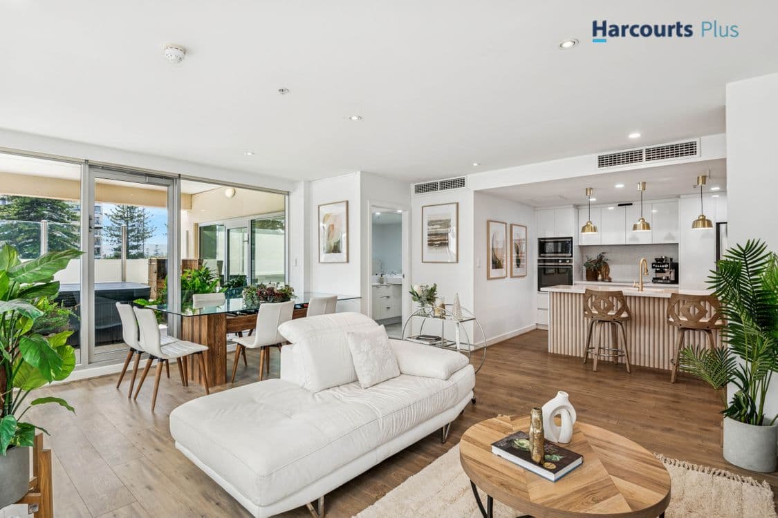 205/19 Holdfast Promenade, GLENELG, SA 5045, Glenelg - Thumbnail 2