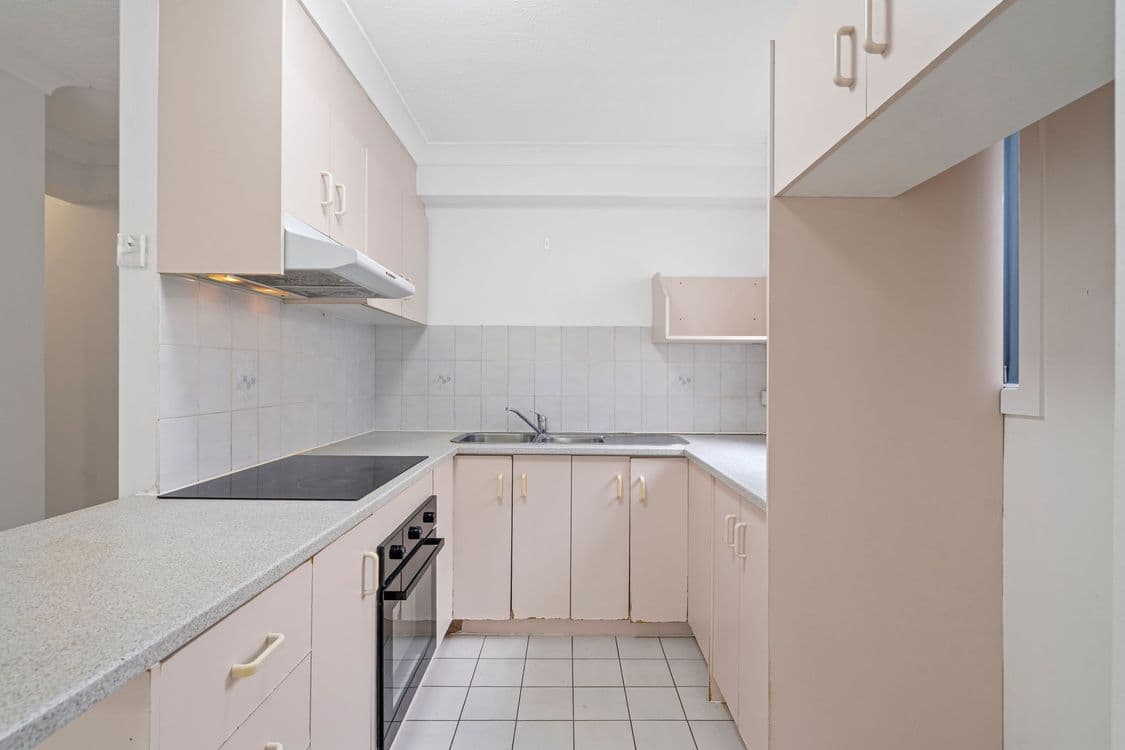 1/70 Jellicoe Street, COORPAROO, QLD 4151, Coorparoo - Thumbnail 2