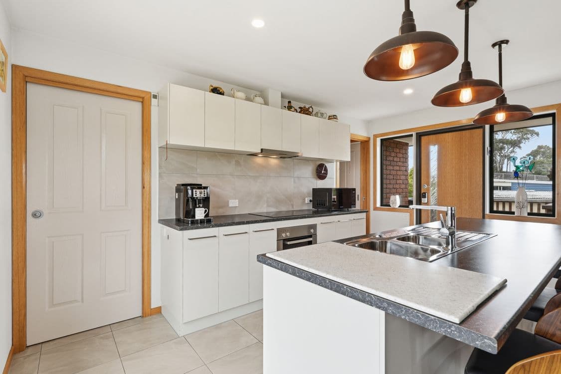 37 Bay Street, DUNALLEY, TAS 7177, Dunalley - Thumbnail 4