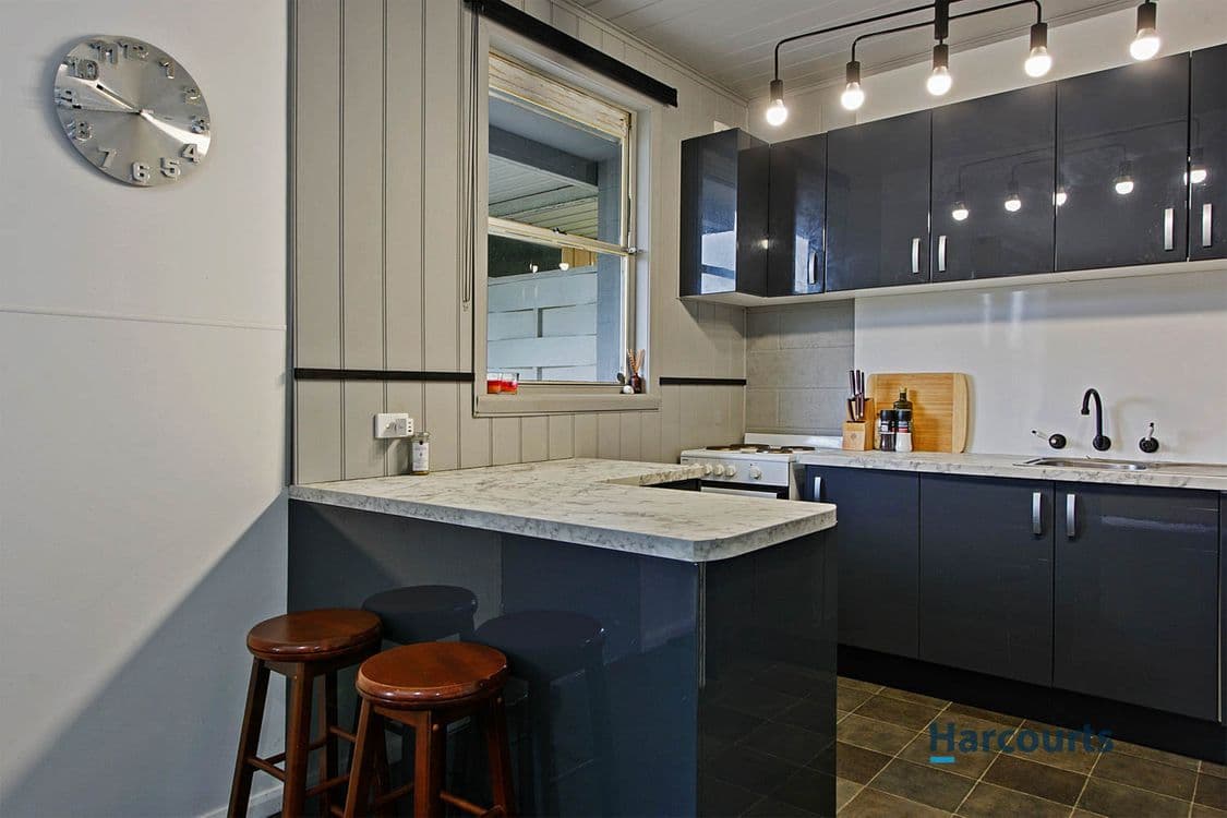 17 Beech Drive, ROSEBERY, TAS 7470, Rosebery - Thumbnail 4