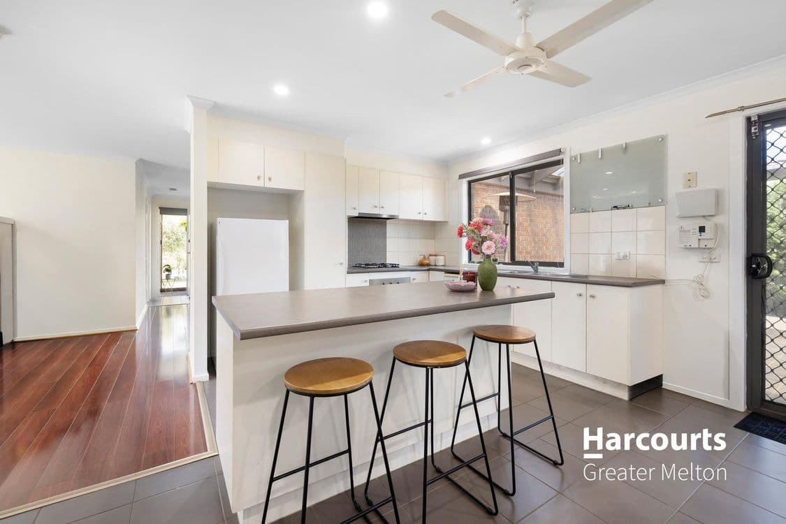 4 Claire Court, KURUNJANG, VIC 3337, Kurunjang - Thumbnail 5
