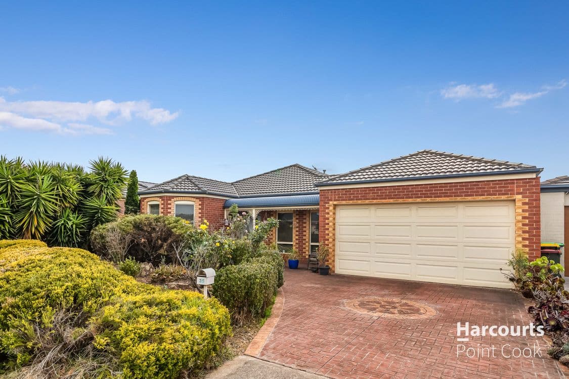 35 Beaumont Drive, POINT COOK, VIC 3030, Point Cook - Thumbnail 3