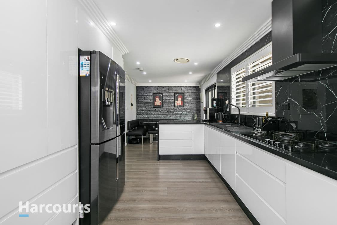 13 Mynah Close, ST CLAIR, NSW 2759, St Clair - Thumbnail 2