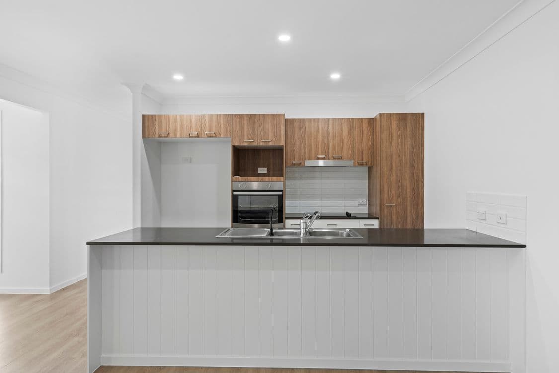 148 Bankswood Drive, REDLAND BAY, QLD 4165, Redland Bay - Thumbnail 3