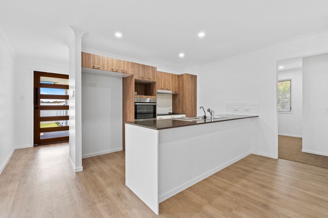 148 Bankswood Drive, REDLAND BAY, QLD 4165, Redland Bay - Thumbnail 4