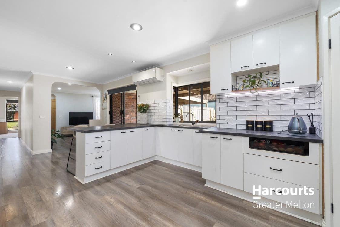 59 Smoult Drive, KURUNJANG, VIC 3337, Kurunjang - Thumbnail 6