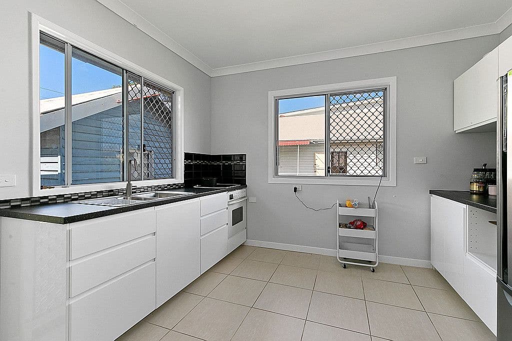 80 Andrew Street, WYNNUM, QLD 4178, Wynnum - Thumbnail 5