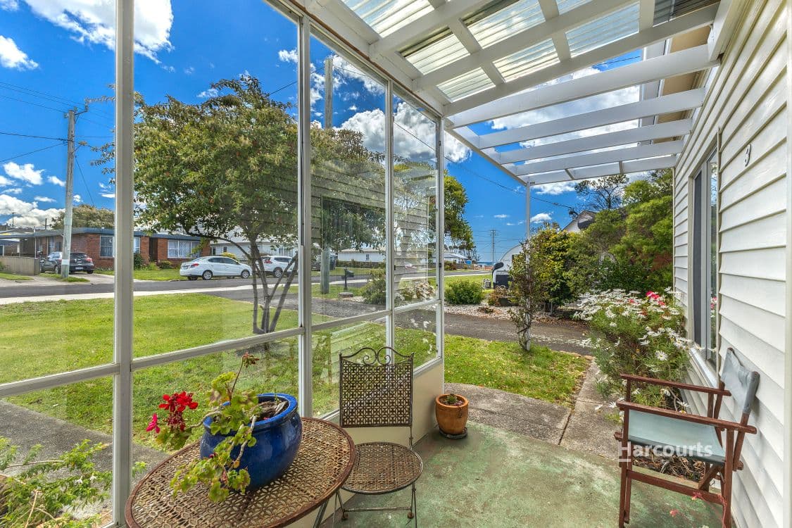 3 Hogarth Road, SULPHUR CREEK, TAS 7316, Sulphur Creek - Thumbnail 2