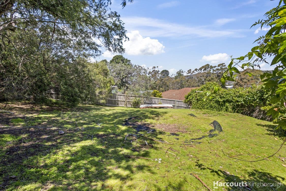 25 Blowhole Road, BLACKMANS BAY, TAS 7052, Blackmans Bay - Thumbnail 2