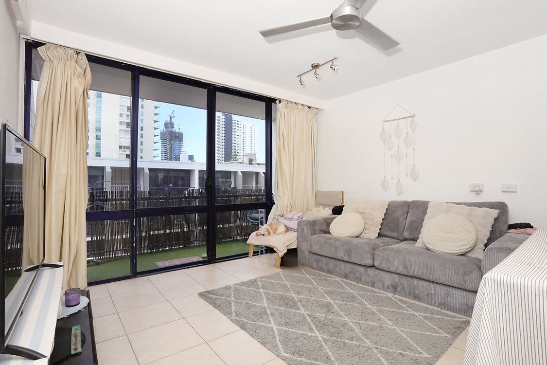 57/2877 Gold Coast Highway, SURFERS PARADISE, QLD 4217, Surfers Paradise - Thumbnail 2