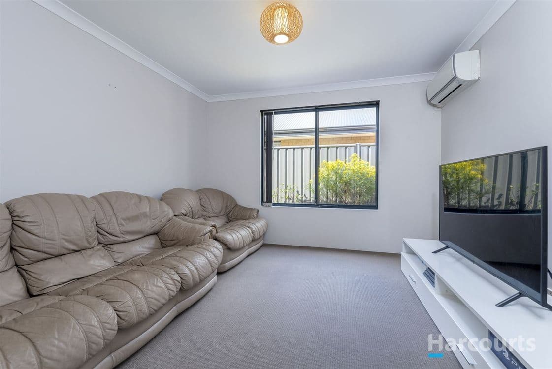 82 Glasshouse Drive, BANKSIA GROVE, WA 6031, Banksia Grove - Thumbnail 7
