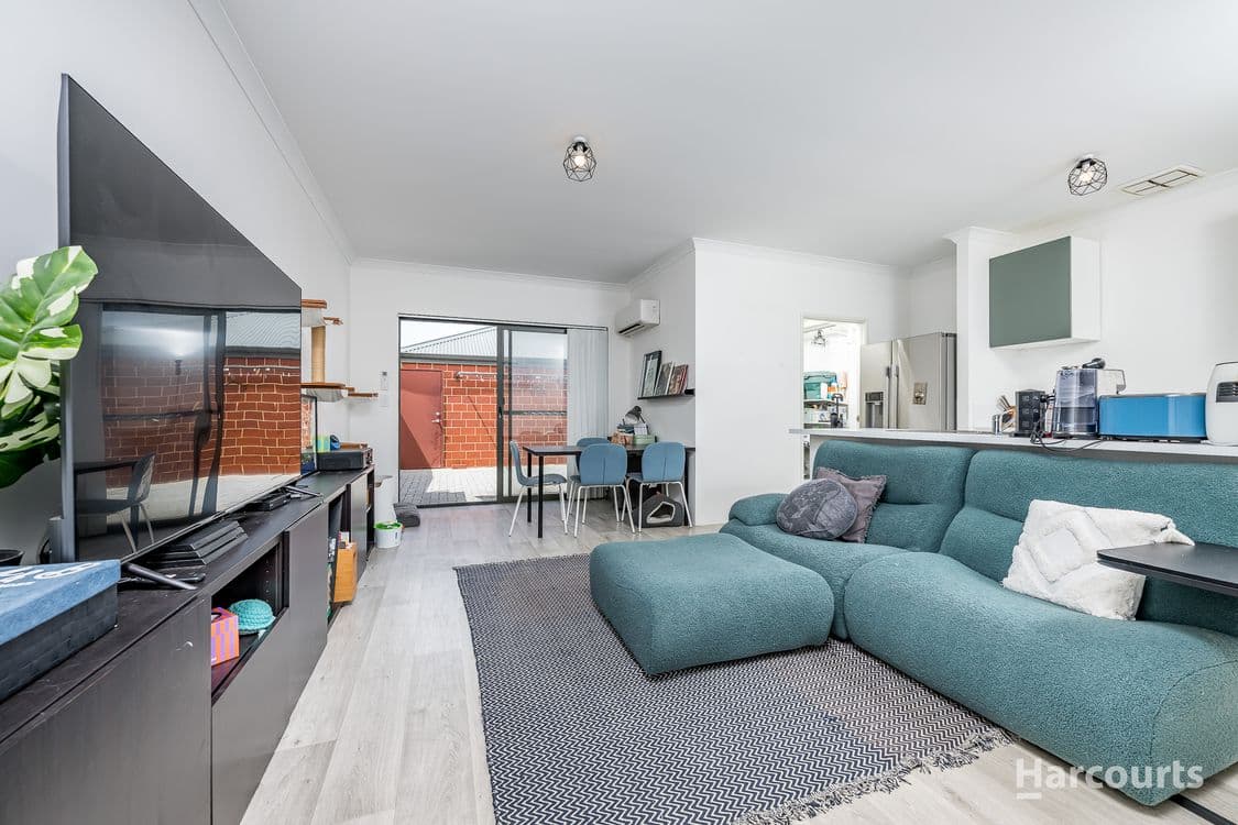 8 Balmain Terrace, ALKIMOS, WA 6038, Alkimos - Thumbnail 3
