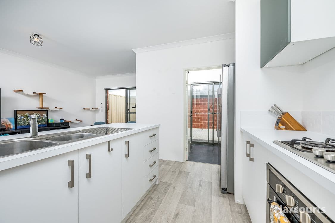8 Balmain Terrace, ALKIMOS, WA 6038, Alkimos - Thumbnail 8